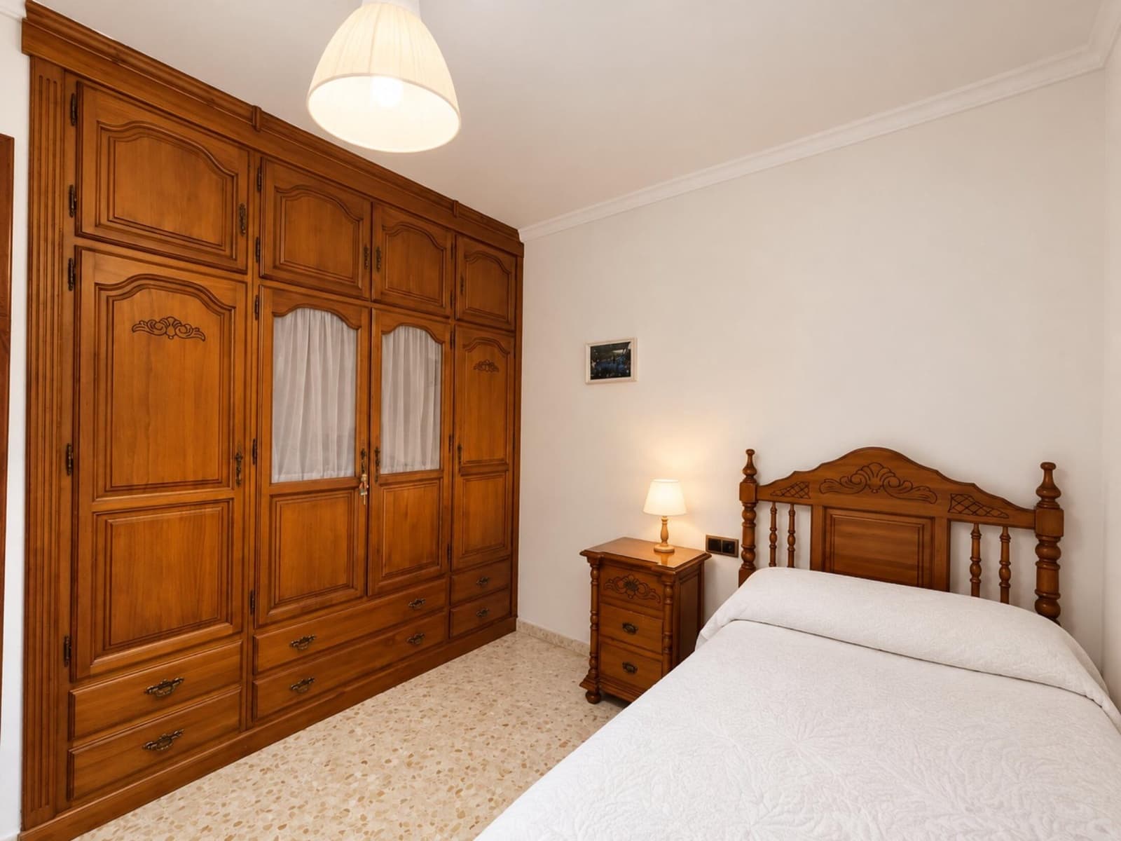 3 sovrum Radhus till salu i La Linea de la Concepcion med garage - 265 000 € (Ref: 10089735)