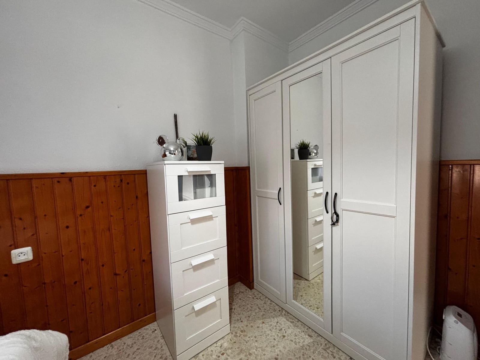 3 sovrum Radhus till salu i La Linea de la Concepcion med garage - 265 000 € (Ref: 10089735)