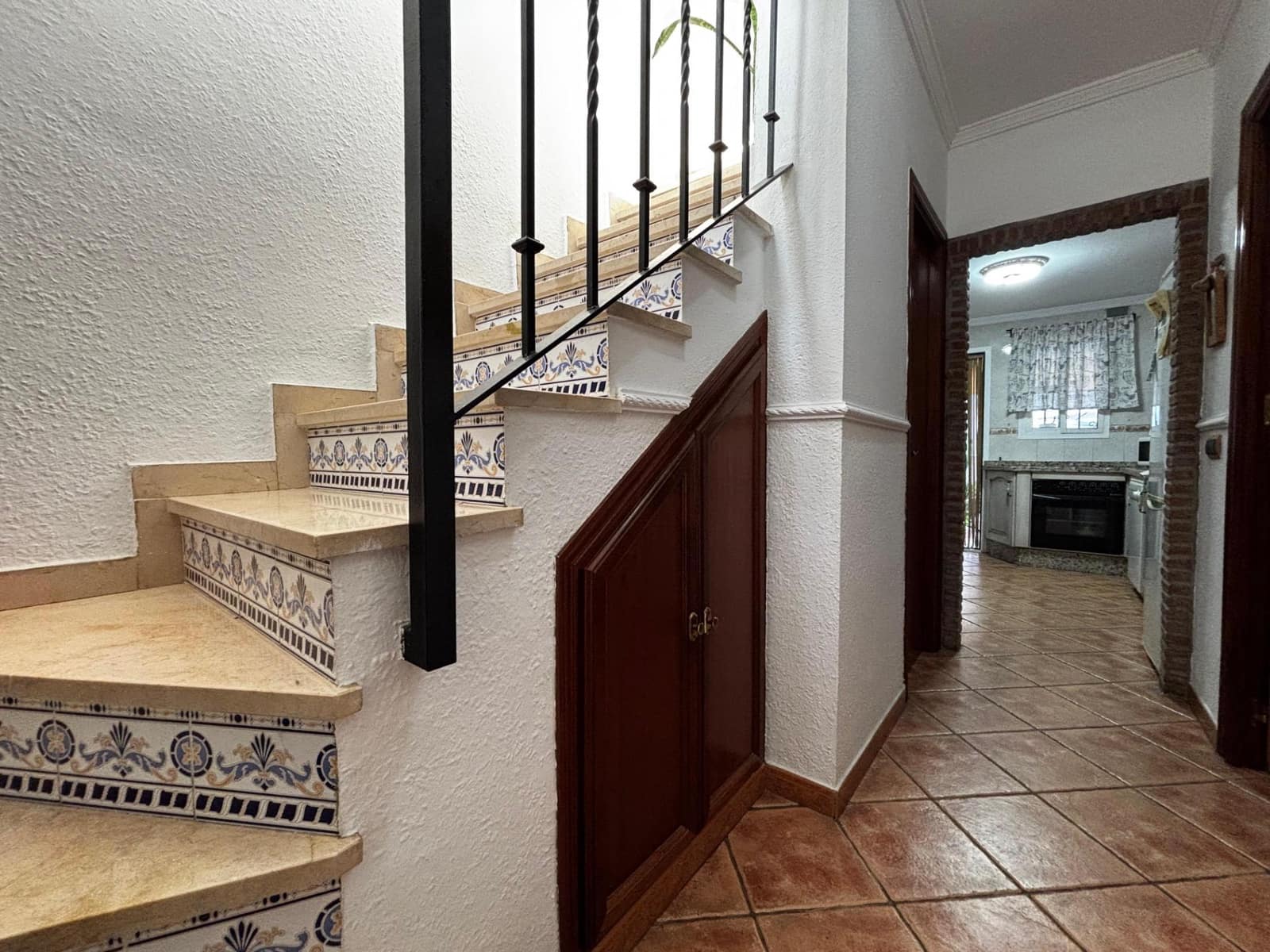 3 sovrum Radhus till salu i La Linea de la Concepcion med garage - 265 000 € (Ref: 10089735)