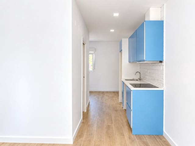 1 camera da letto Commerciale in vendita in La Línea de la Concepción - 105.445 € (Rif: 10102636)
