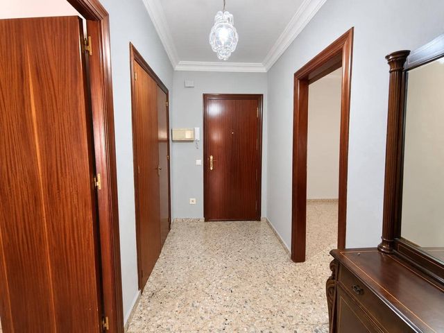 4 camera da letto Appartamento in vendita in La Línea de la Concepción con garage - 325.000 € (Rif: 10119947)