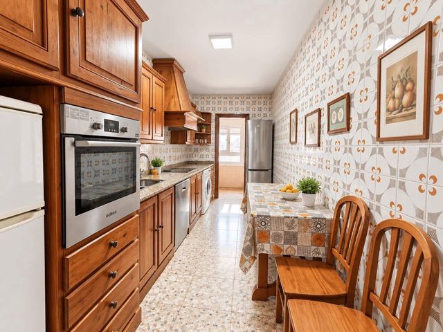 4 camera da letto Appartamento in vendita in La Línea de la Concepción con garage - 325.000 € (Rif: 10119947)