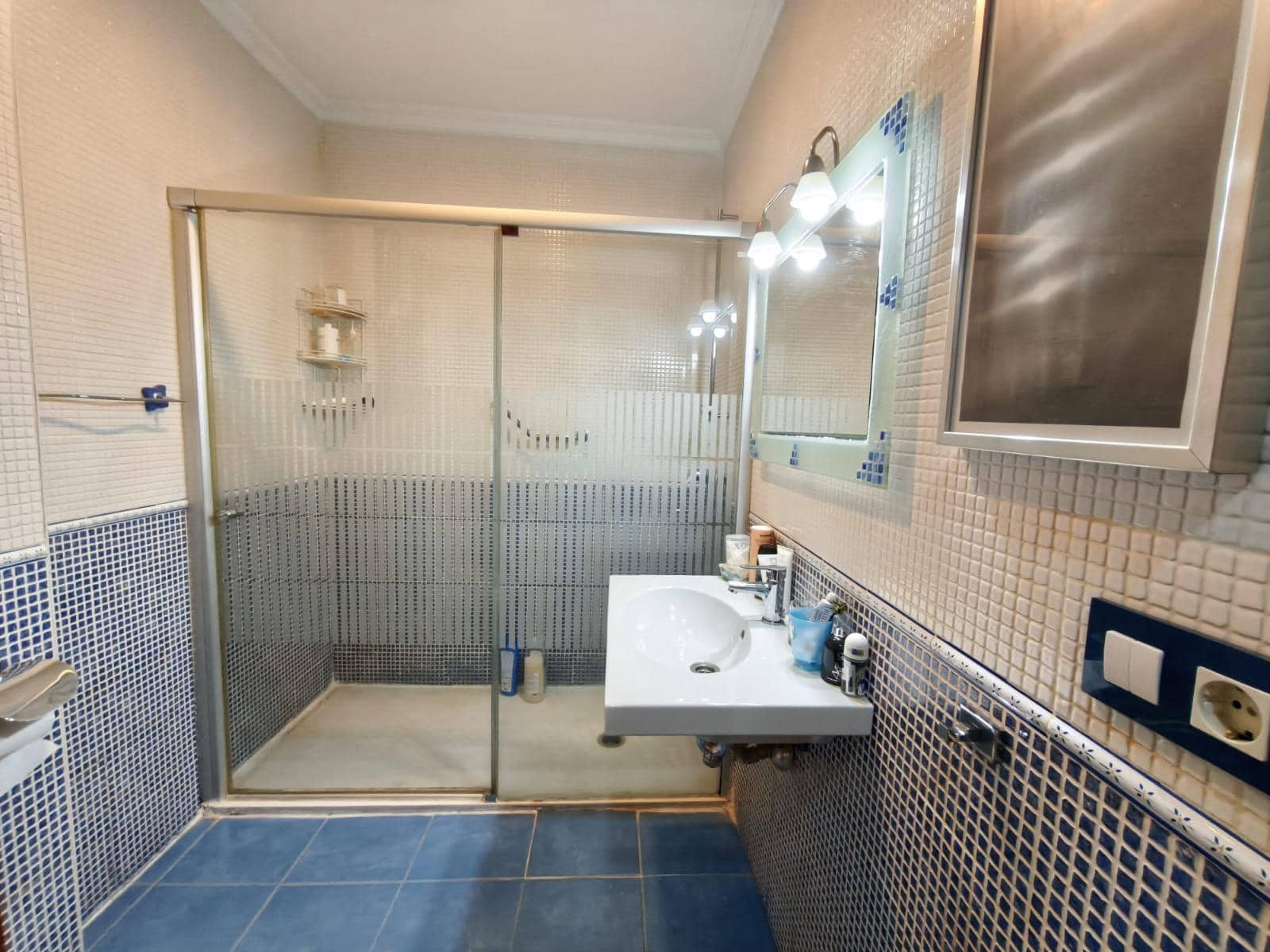 4 camera da letto Appartamento in vendita in La Linea de la Concepcion con garage - 325.000 € (Rif: 10119947)