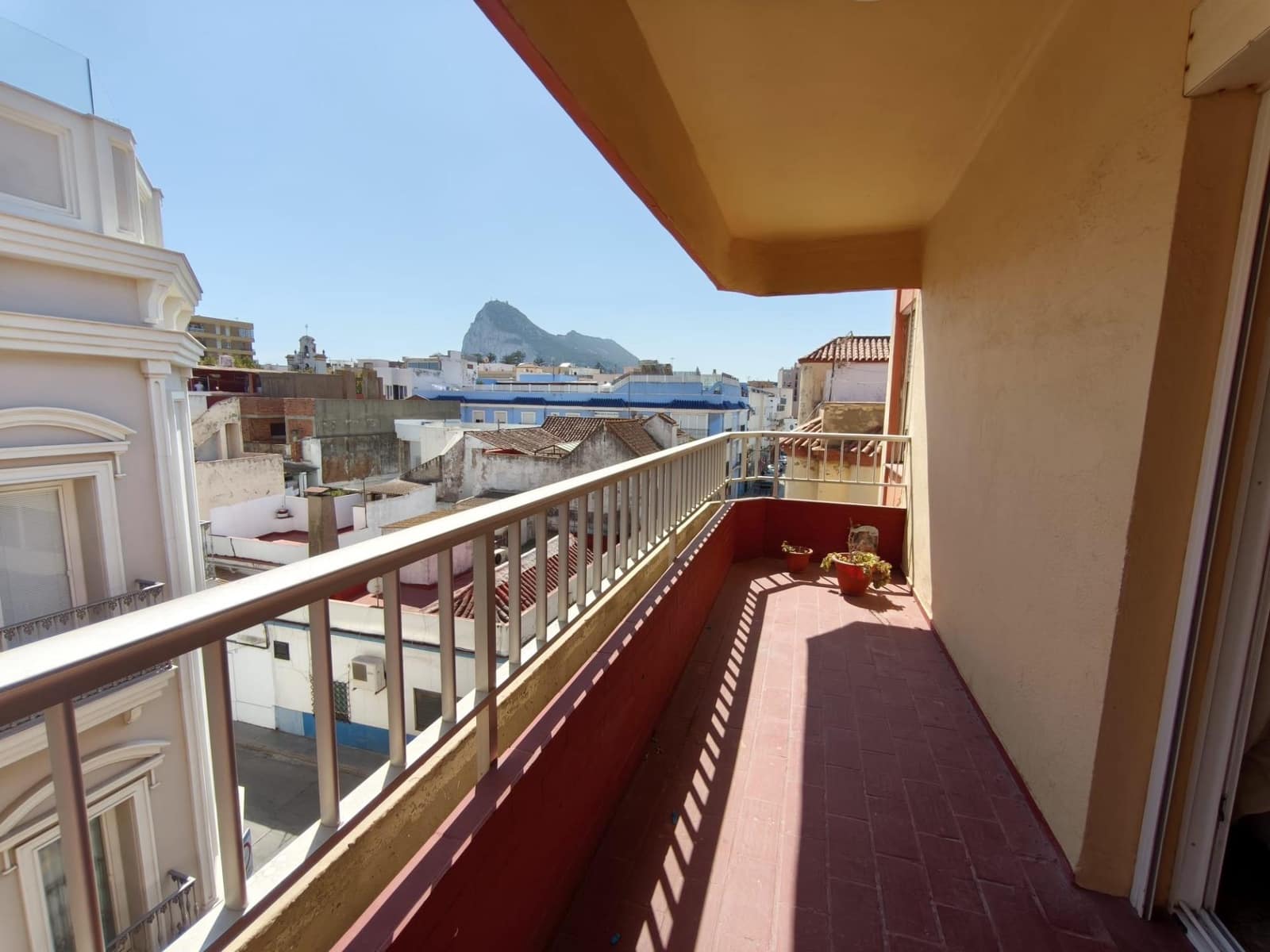 4 camera da letto Appartamento in vendita in La Linea de la Concepcion con garage - 325.000 € (Rif: 10119947)