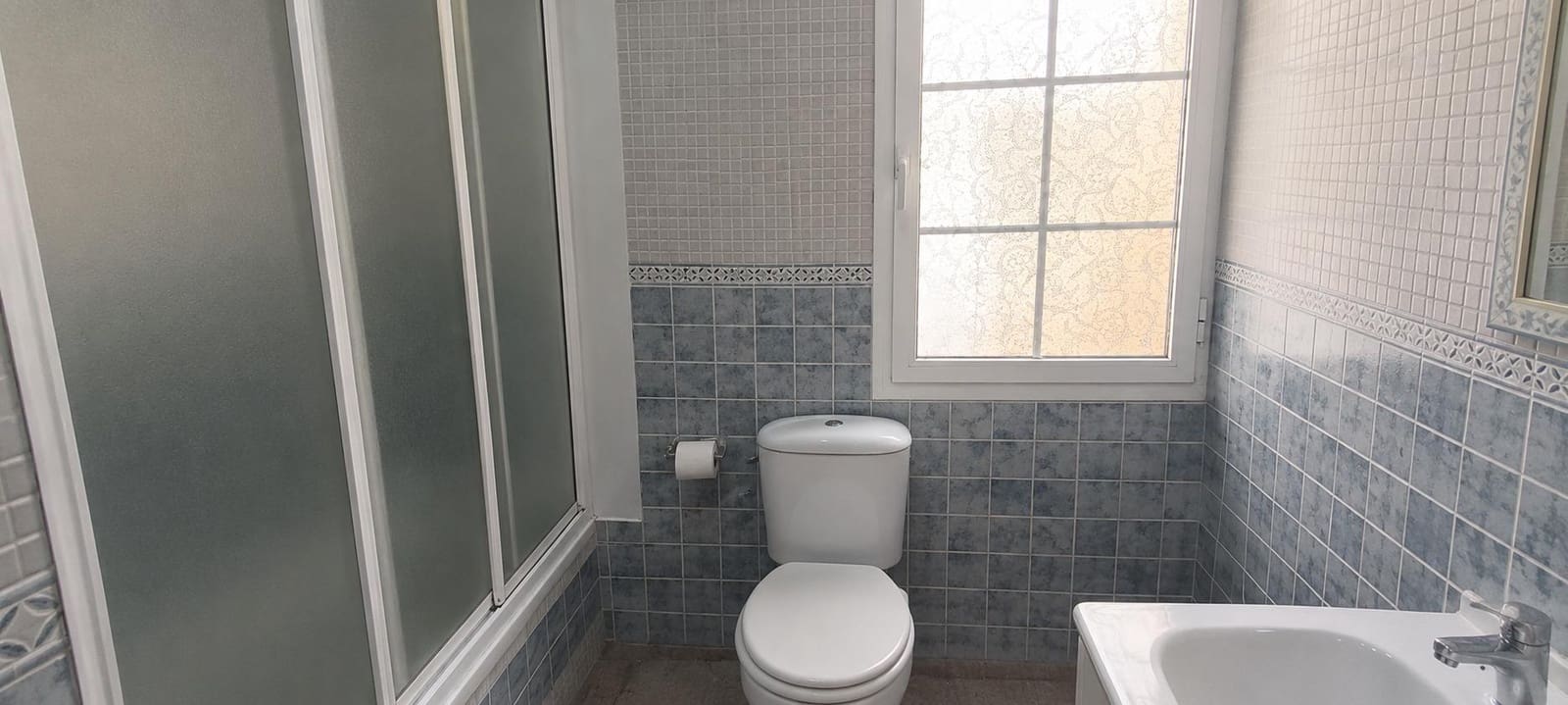 2 soveværelse Lejlighed til salg i La Linea de la Concepcion - € 210.000 (Ref: 10129524)