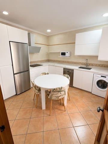 2 soveværelse Lejlighed til salg i La Línea de la Concepción - € 210.000 (Ref: 10129524)