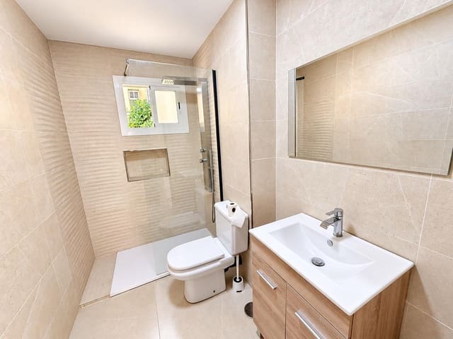3 camera da letto Appartamento in vendita in La Línea de la Concepción - 157.000 € (Rif: 10129525)