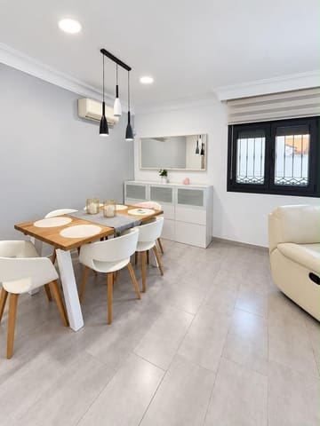 4 Zimmer Villa zu verkaufen in Algeciras mit Pool Garage - 467.000 € (Ref: 10132036)
