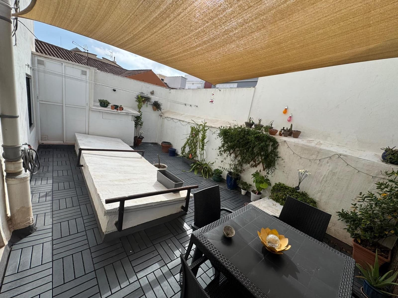 2 makuuhuone Asunto myytävänä paikassa La Linea de la Concepcion - 160 000 € (Ref: 10155309)