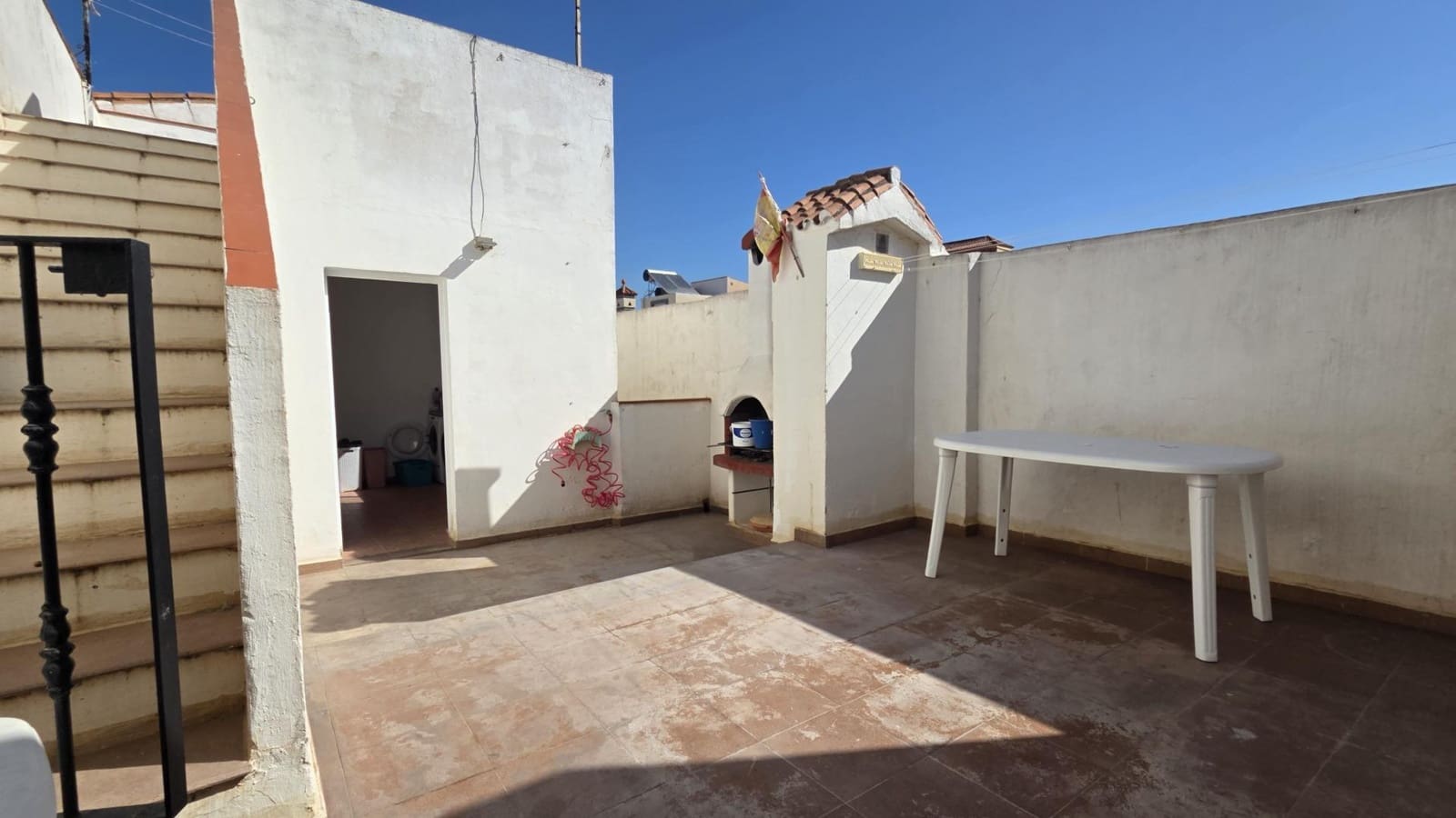 3 bedroom Terraced Villa for sale in La Linea de la Concepcion - € 230,000 (Ref: 10165070)