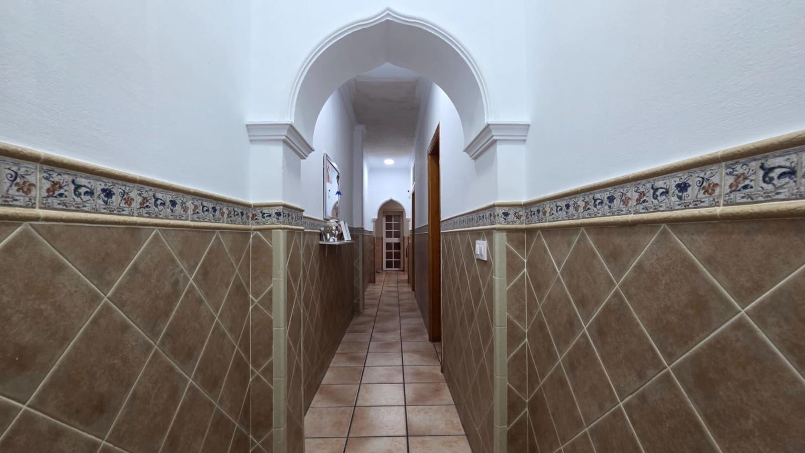 3 bedroom Terraced Villa for sale in La Linea de la Concepcion - € 230,000 (Ref: 10165070)
