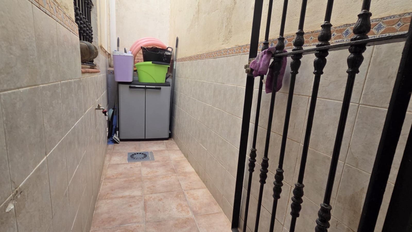 3 bedroom Terraced Villa for sale in La Linea de la Concepcion - € 230,000 (Ref: 10165070)