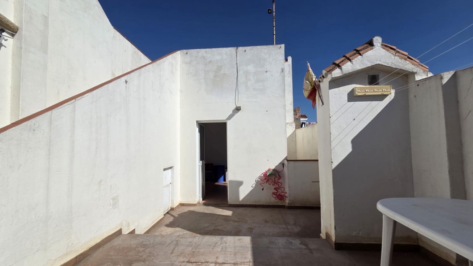 3 bedroom Terraced Villa for sale in La Linea de la Concepcion - € 230,000 (Ref: 10165070)