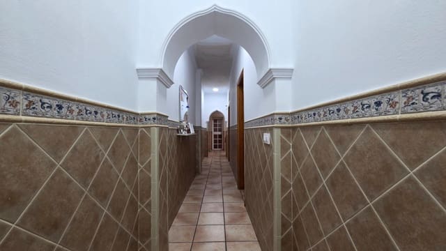3 soverom Rekkehus til salgs i La Línea de la Concepción - € 230 000 (Ref: 10165070)