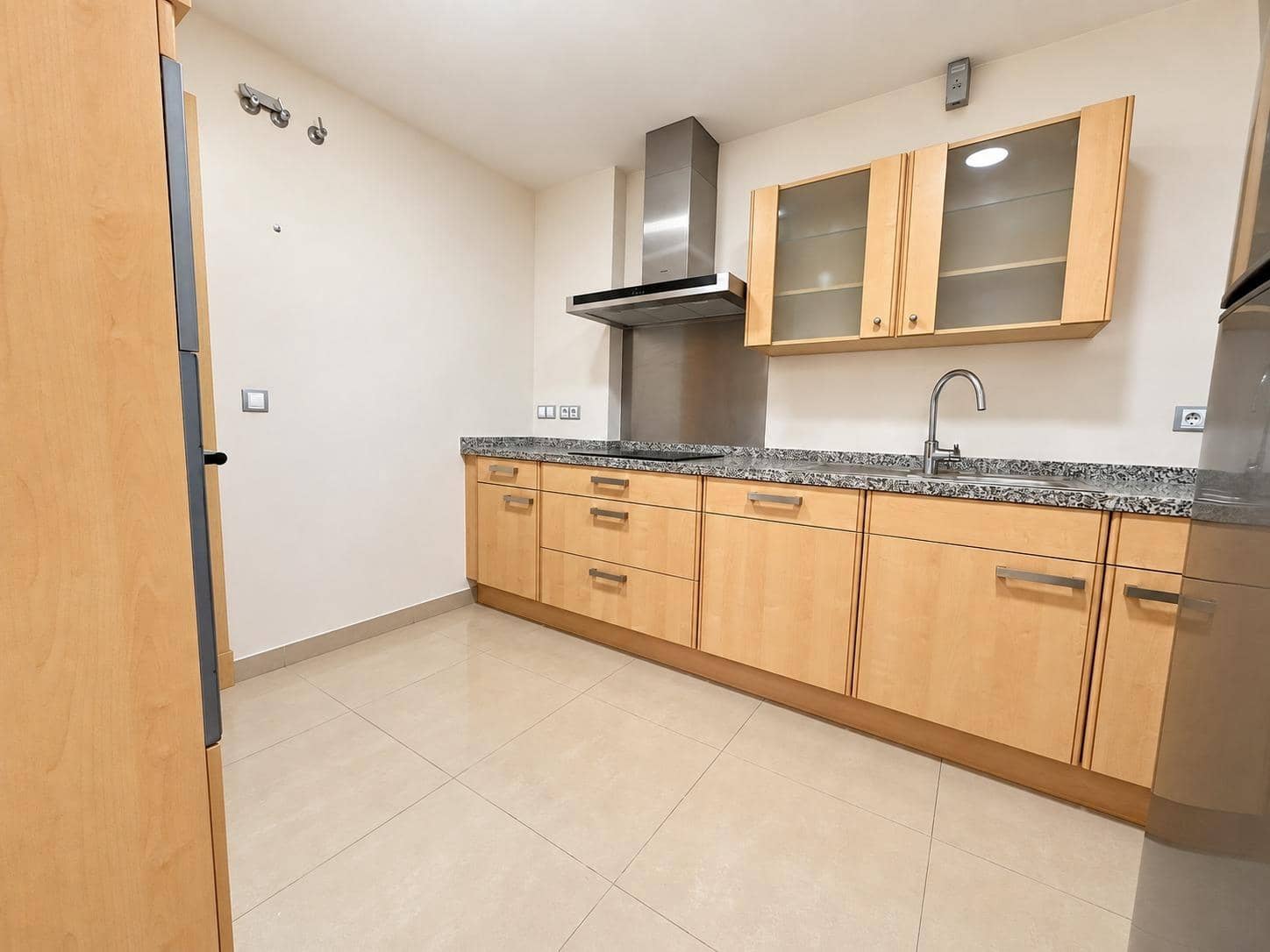 3 slaapkamer Flat te koop in Los Barrios met zwembad garage - € 283.000 (Ref: 10171728)