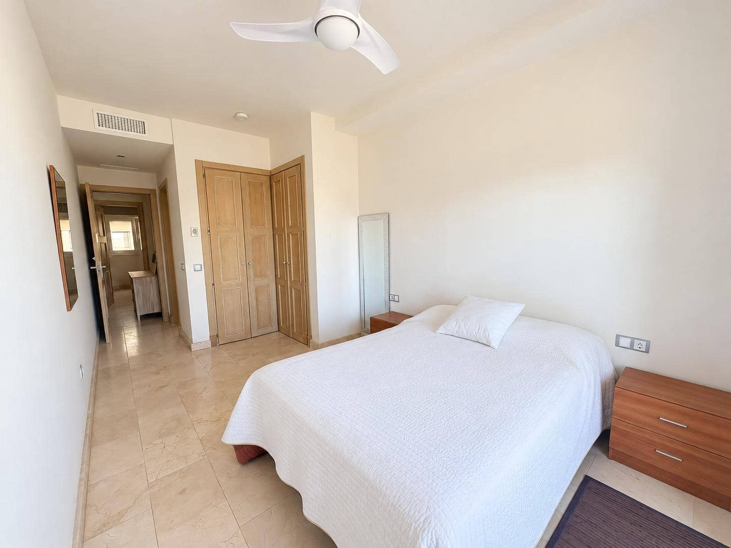 3 slaapkamer Flat te koop in Los Barrios met zwembad garage - € 283.000 (Ref: 10171728)