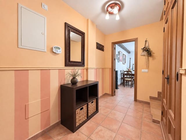 3 soverom Rekkehus til salgs i San Roque Pueblo, San Roque med garasje - € 269 000 (Ref: 10171729)