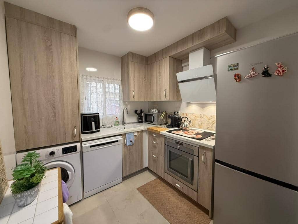 3 makuuhuone Asunto myytävänä paikassa La Linea de la Concepcion - 162 500 € (Ref: 10187127)