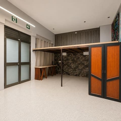 Kommersiell till salu i La Línea de la Concepción - 195 000 € (Ref: 7980589)