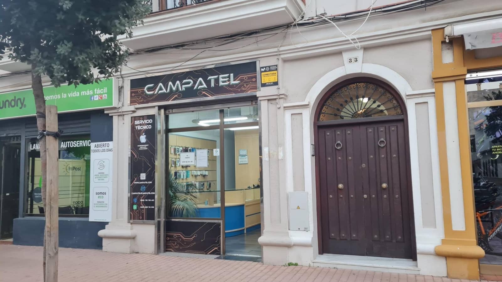 Local Comercial en La Línea de la Concepción en venta - 195.000 € (Ref: 7980589)
