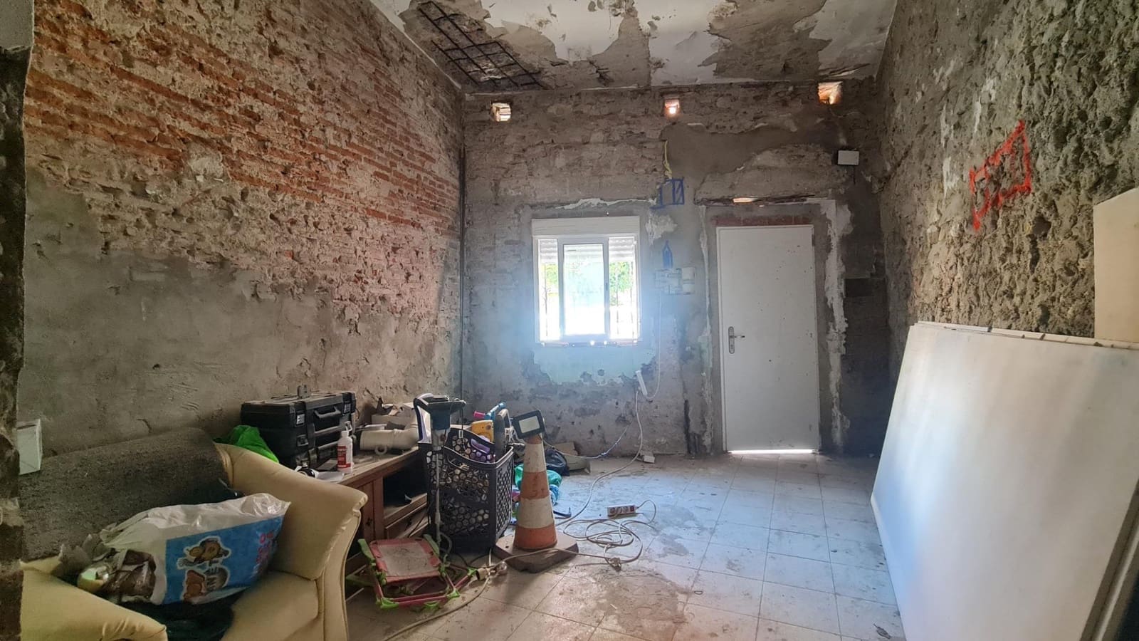 3 sovrum Hus till salu i La Linea de la Concepcion - 130 000 € (Ref: 8857372)