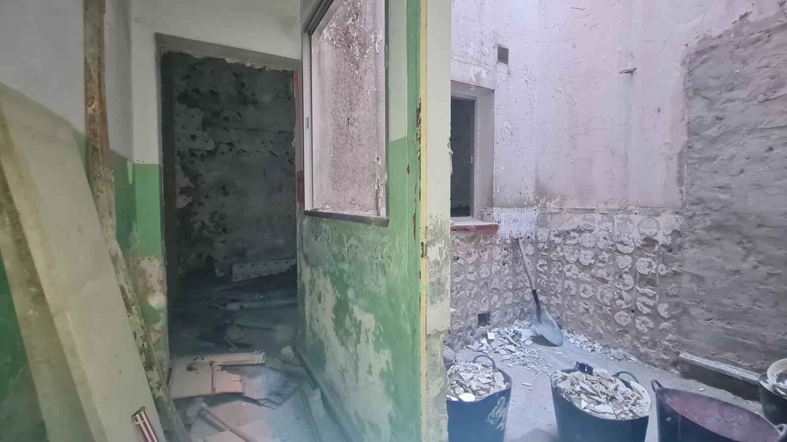 3 sovrum Hus till salu i La Linea de la Concepcion - 130 000 € (Ref: 8857372)