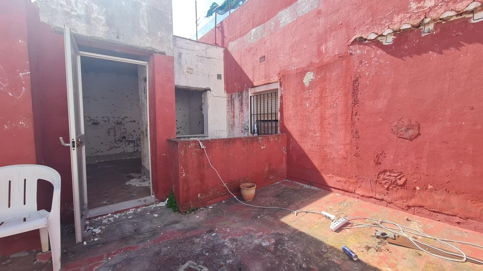 3 sovrum Hus till salu i La Linea de la Concepcion - 130 000 € (Ref: 8857372)