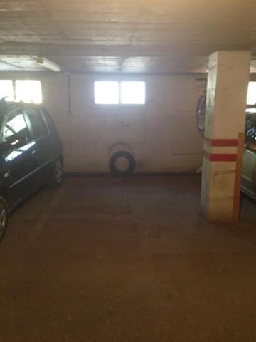 Garage til salg i La Línea de la Concepción - € 17.000 (Ref: 8869623)