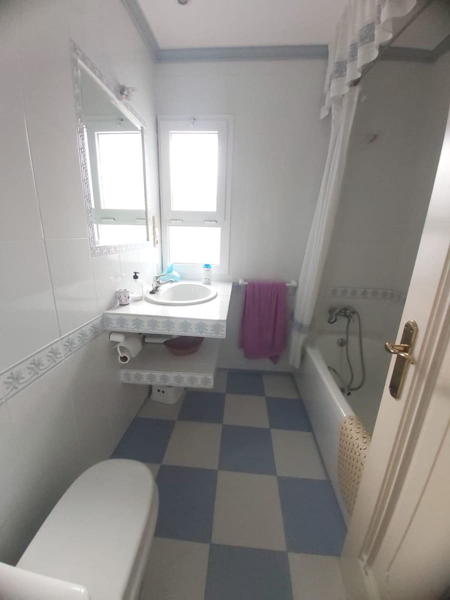 7 soveværelse Villa til salg i Algeciras - € 617.000 (Ref: 8915439)