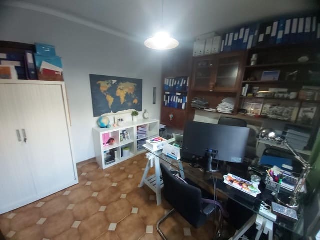 7 soveværelse Villa til salg i Algeciras - € 617.000 (Ref: 8915439)