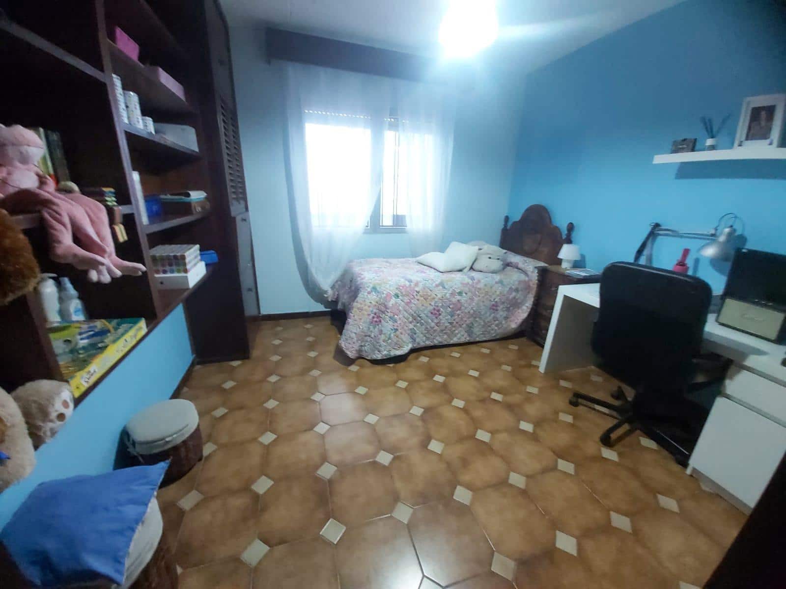 7 soveværelse Villa til salg i Algeciras - € 617.000 (Ref: 8915439)