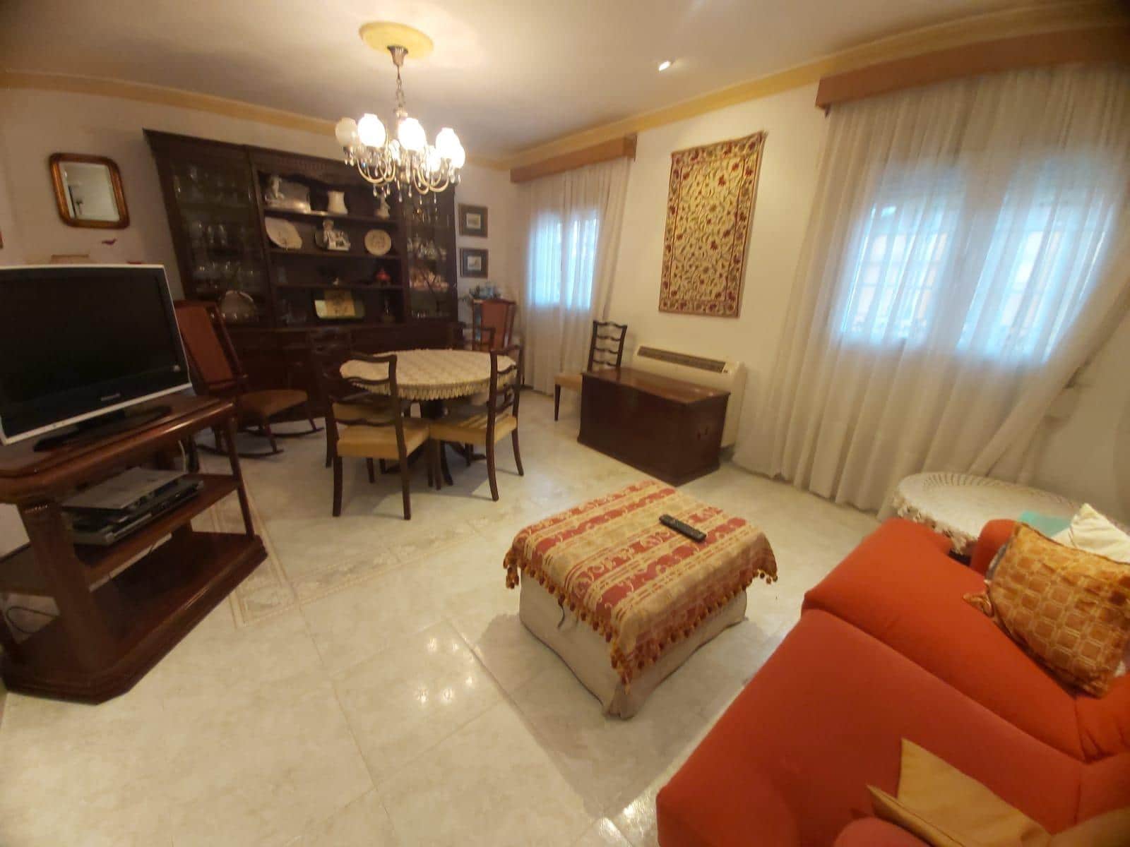 7 soveværelse Villa til salg i Algeciras - € 617.000 (Ref: 8915439)