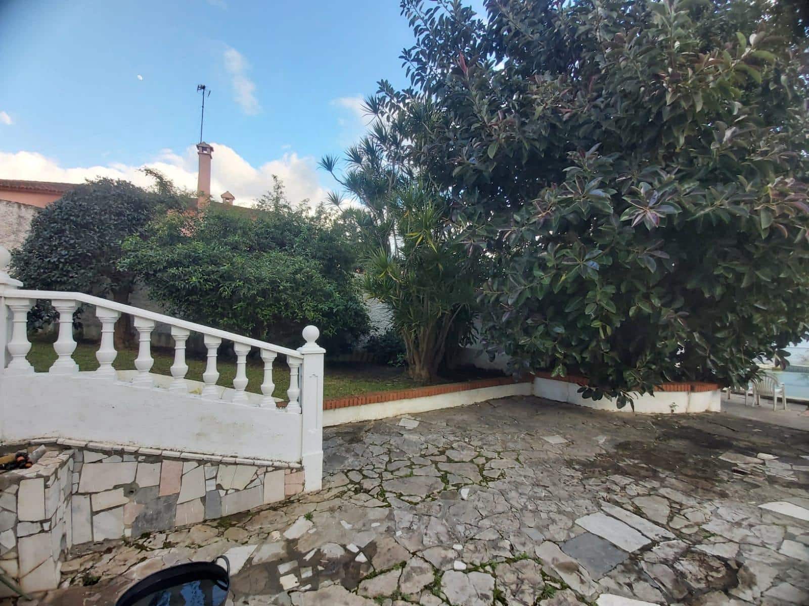 7 soveværelse Villa til salg i Algeciras - € 617.000 (Ref: 8915439)