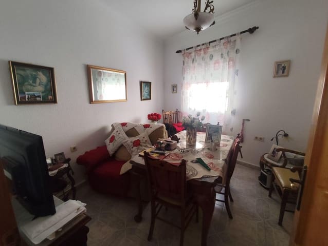 3 soverom Hus til salgs i La Línea de la Concepción med garasje - € 220 000 (Ref: 9042192)