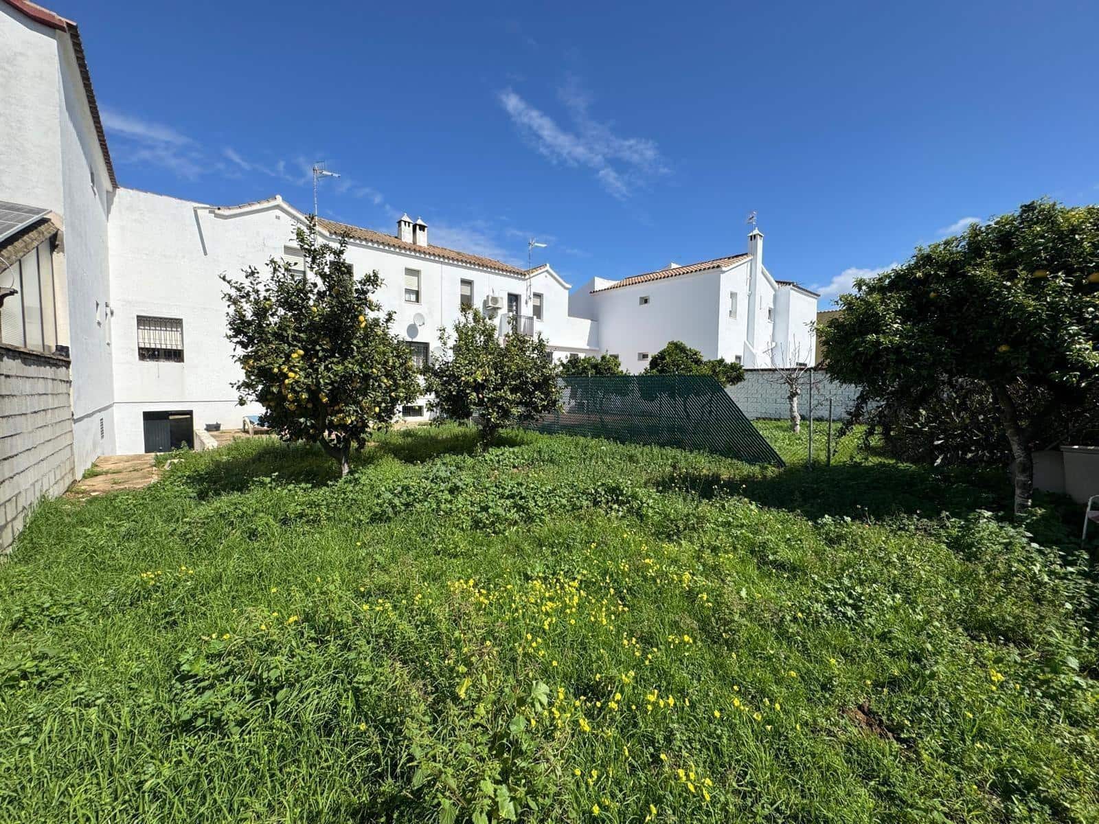 4 soveværelse Villa til salg i Sanlucar de Barrameda med garage - € 389.000 (Ref: 9048728)