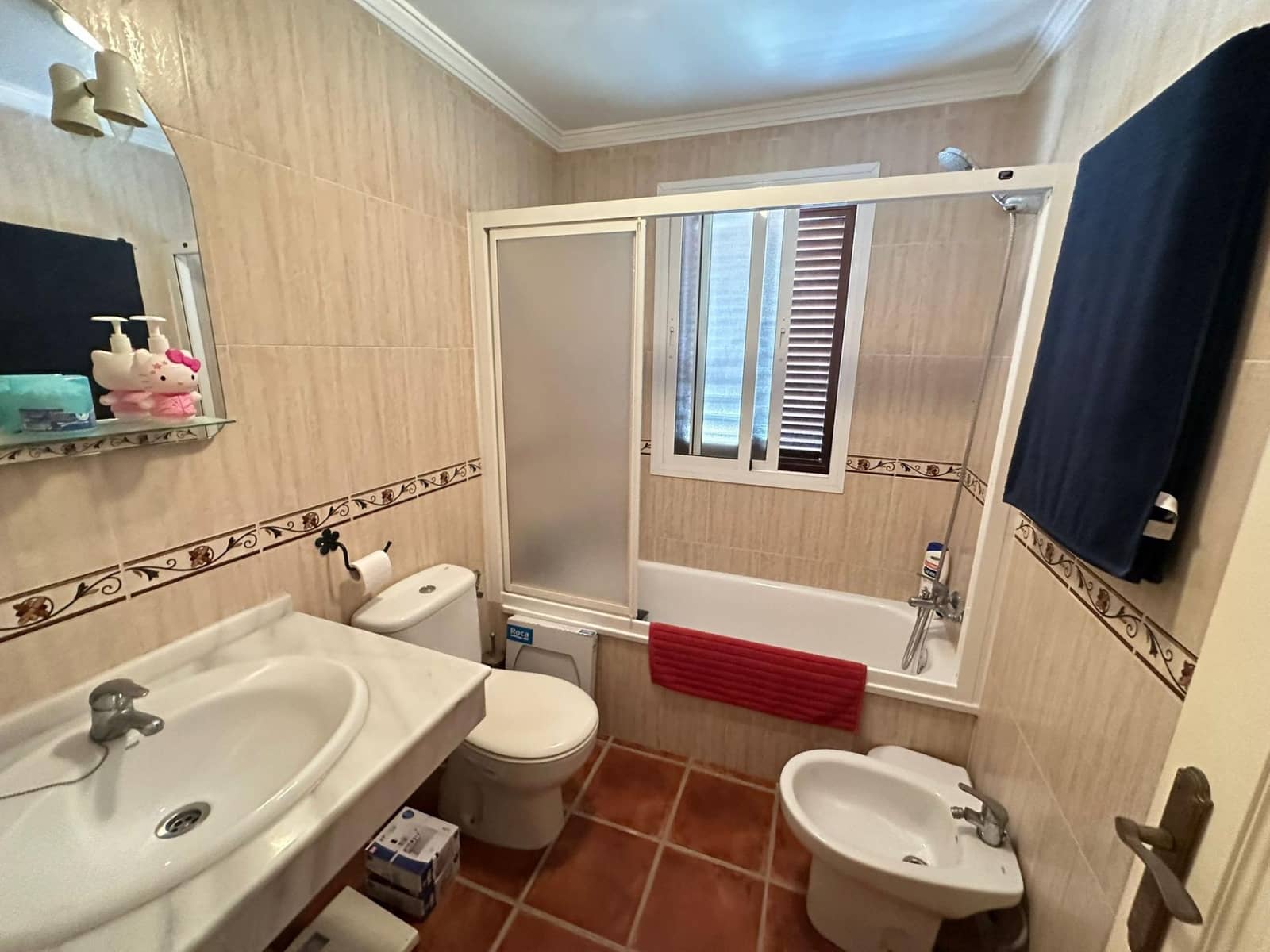 5 soveværelse Semi-Rækkehus til salg i Los Barrios - € 388.000 (Ref: 9106497)