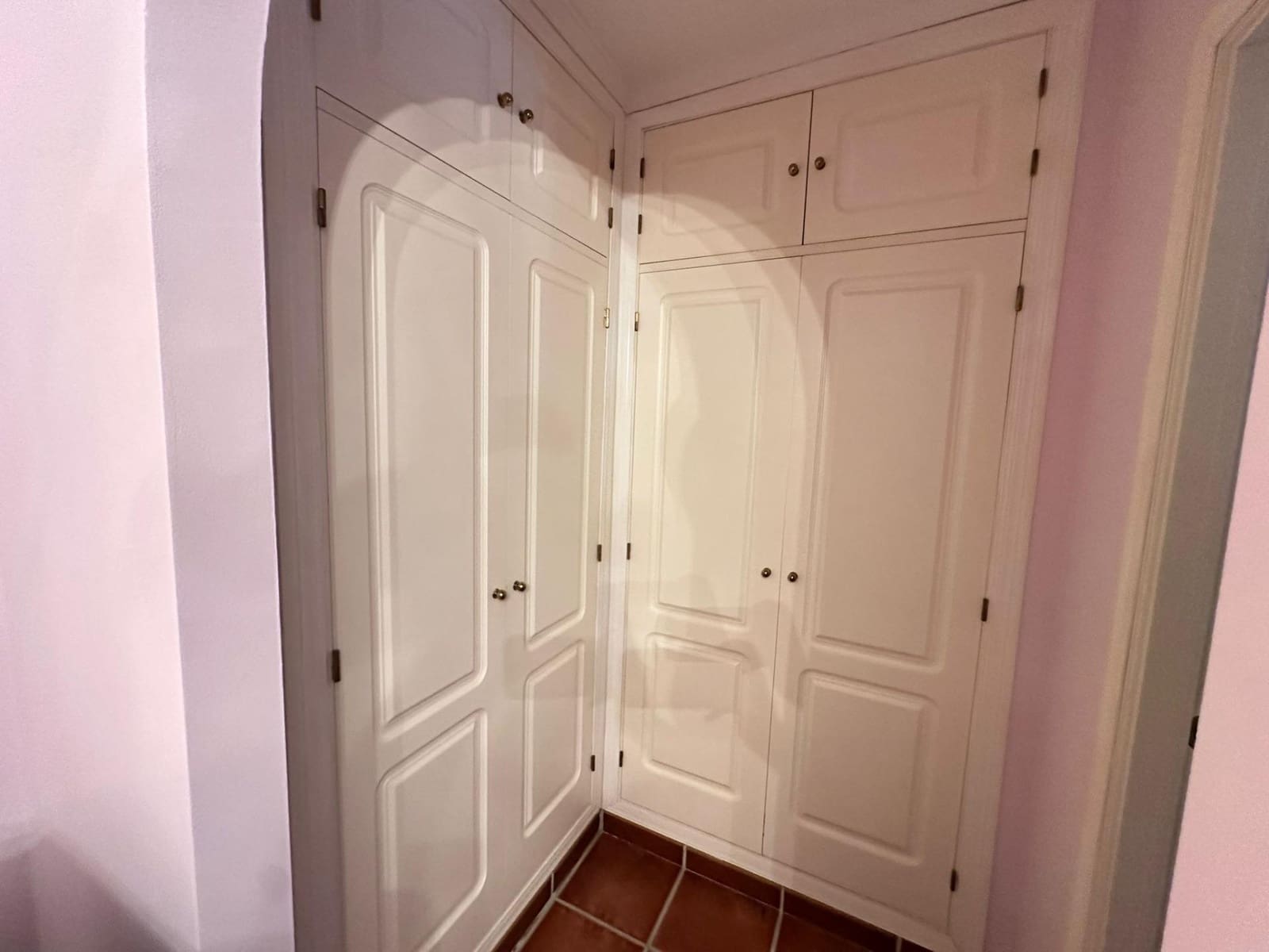 5 soveværelse Semi-Rækkehus til salg i Los Barrios - € 388.000 (Ref: 9106497)