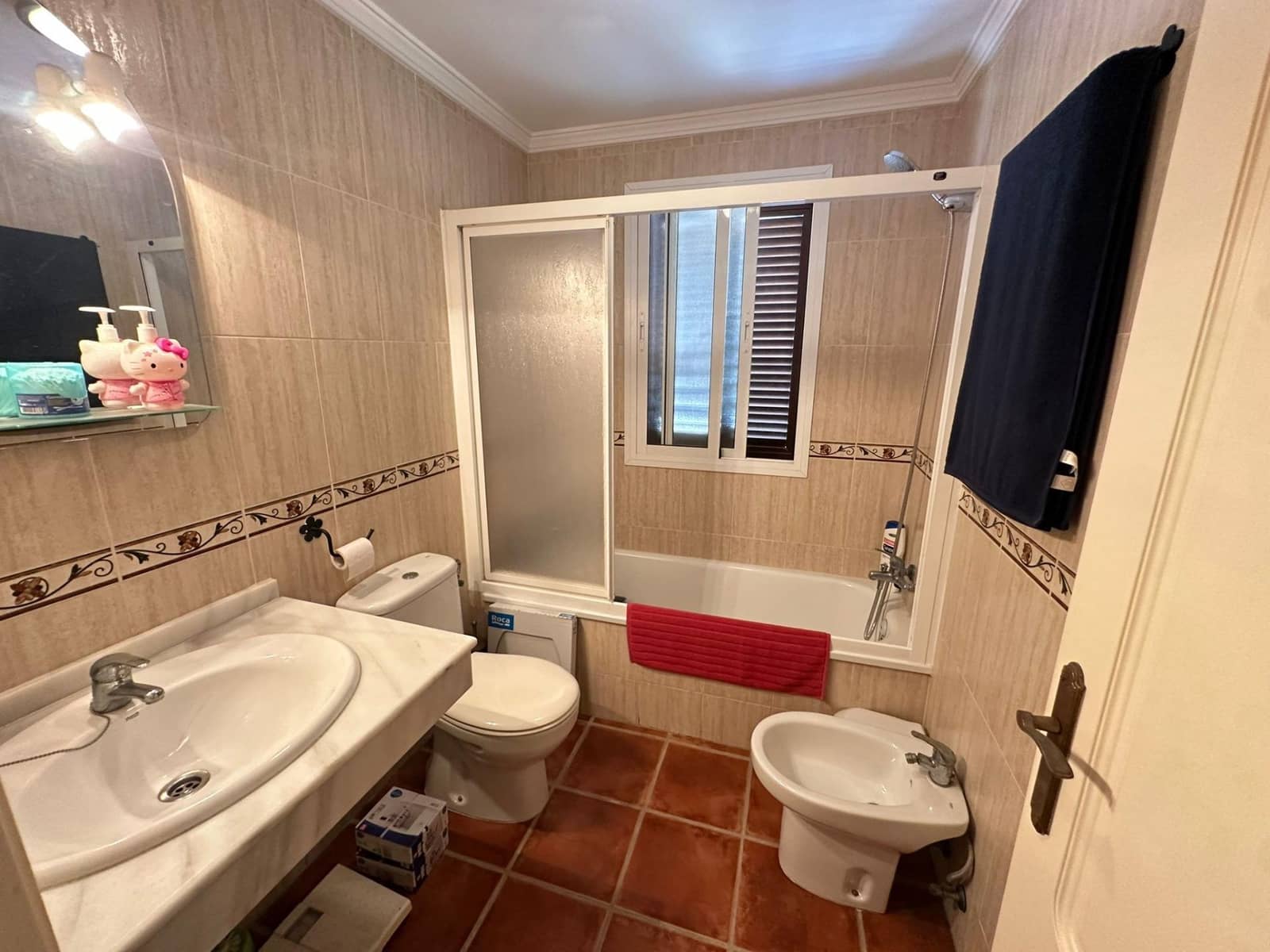 5 soveværelse Semi-Rækkehus til salg i Los Barrios - € 388.000 (Ref: 9106497)