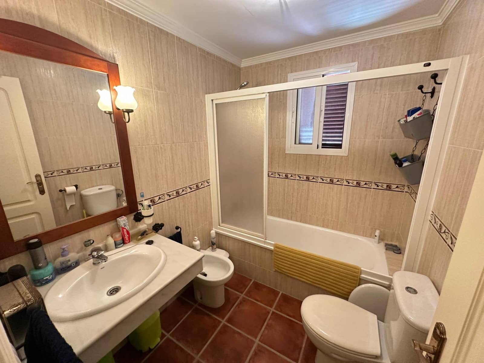 5 soveværelse Semi-Rækkehus til salg i Los Barrios - € 388.000 (Ref: 9106497)