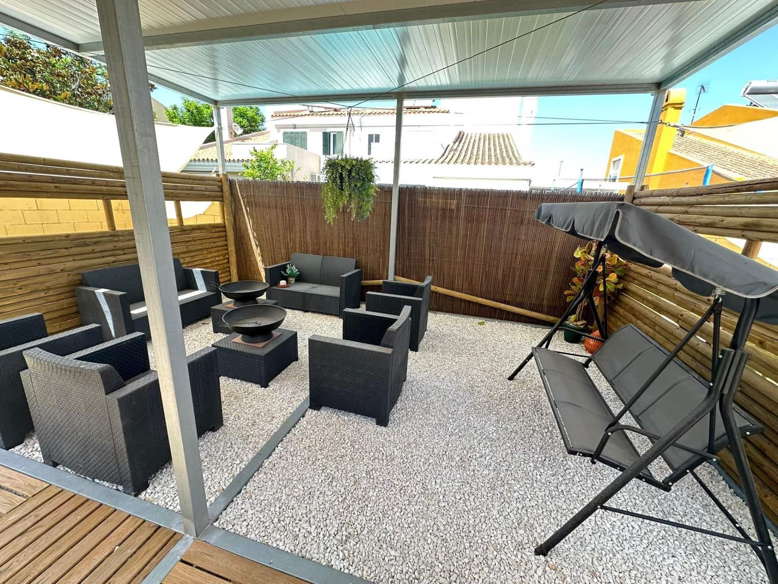 5 soveværelse Semi-Rækkehus til salg i Los Barrios - € 388.000 (Ref: 9106497)