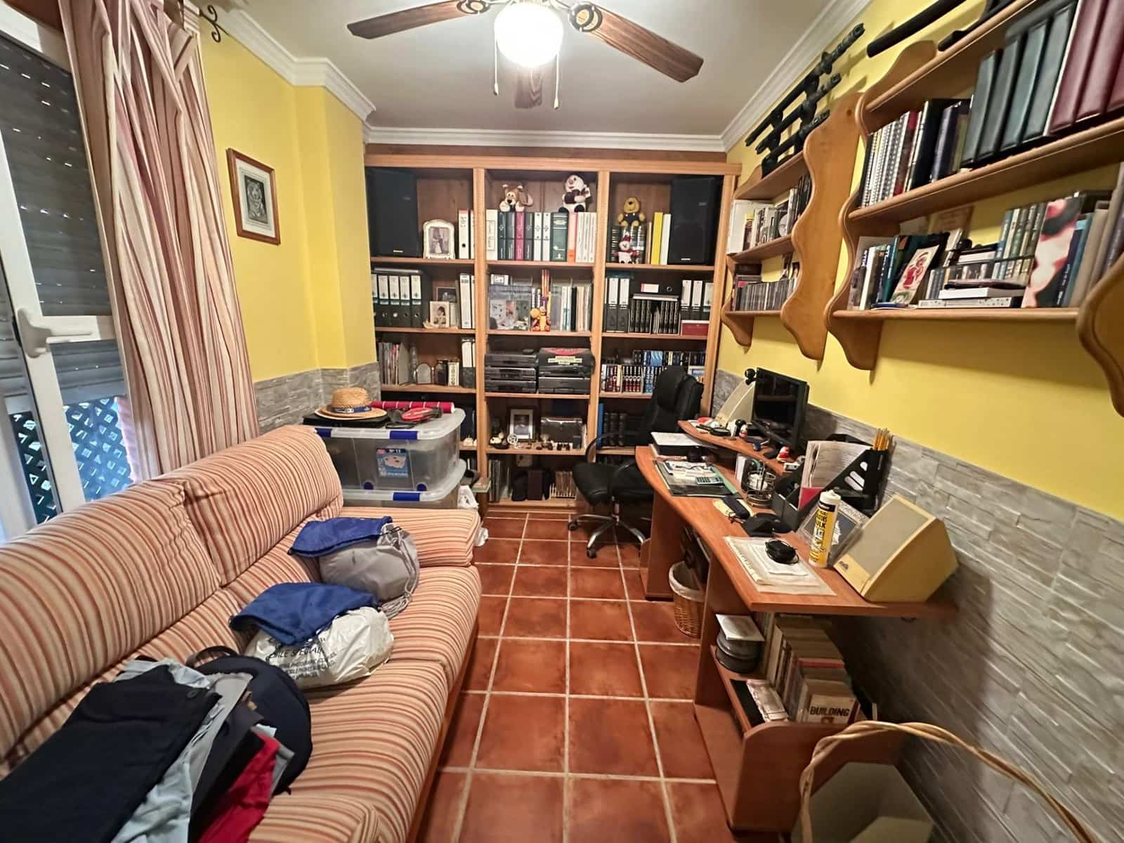 5 soveværelse Semi-Rækkehus til salg i Los Barrios - € 388.000 (Ref: 9106497)