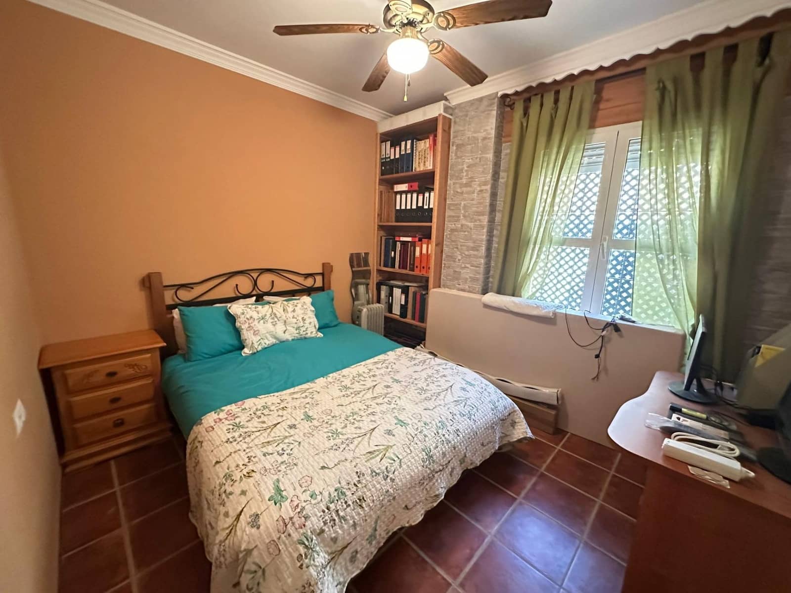 5 soveværelse Semi-Rækkehus til salg i Los Barrios - € 388.000 (Ref: 9106497)