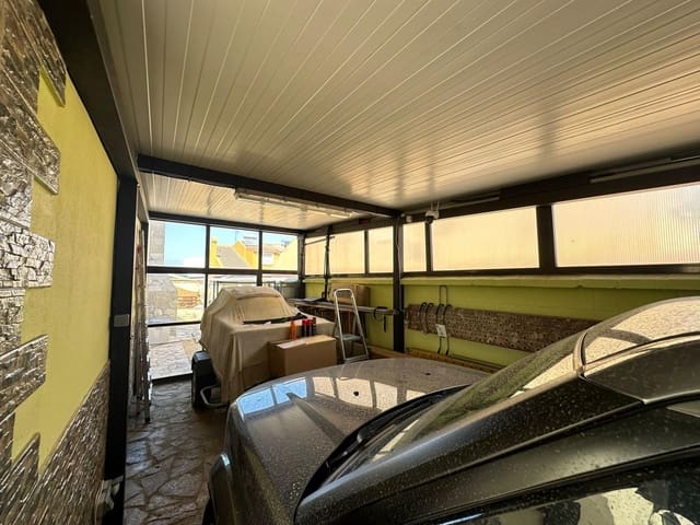 5 soveværelse Semi-Rækkehus til salg i Los Barrios - € 388.000 (Ref: 9106497)