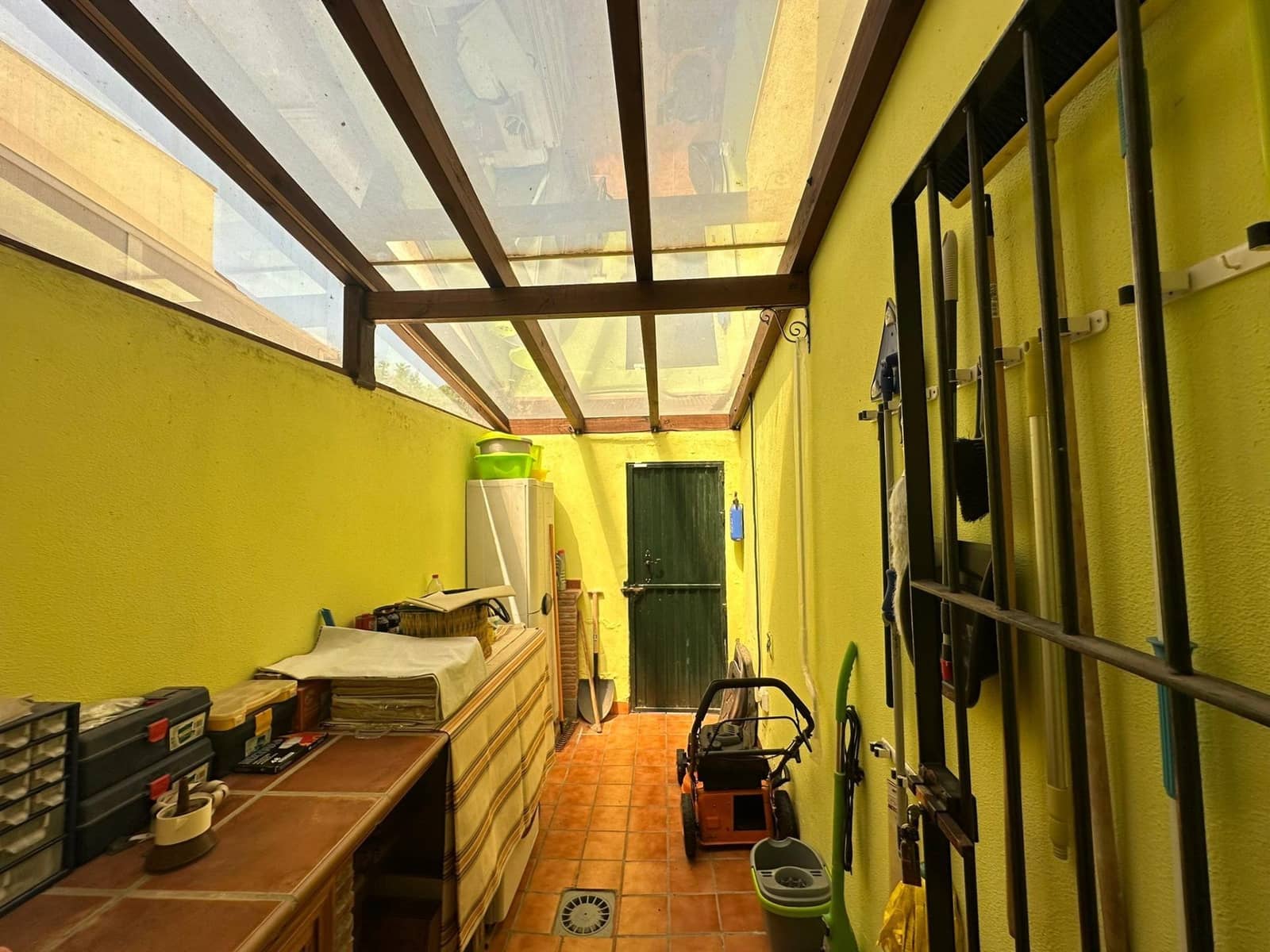 5 soveværelse Semi-Rækkehus til salg i Los Barrios - € 388.000 (Ref: 9106497)