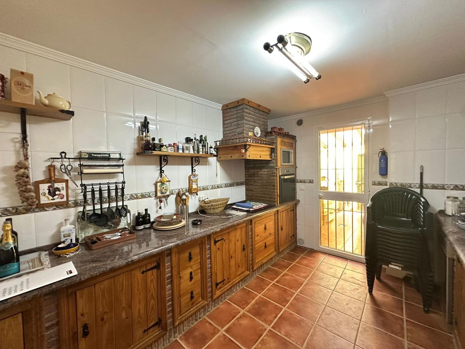 5 soveværelse Semi-Rækkehus til salg i Los Barrios - € 388.000 (Ref: 9106497)