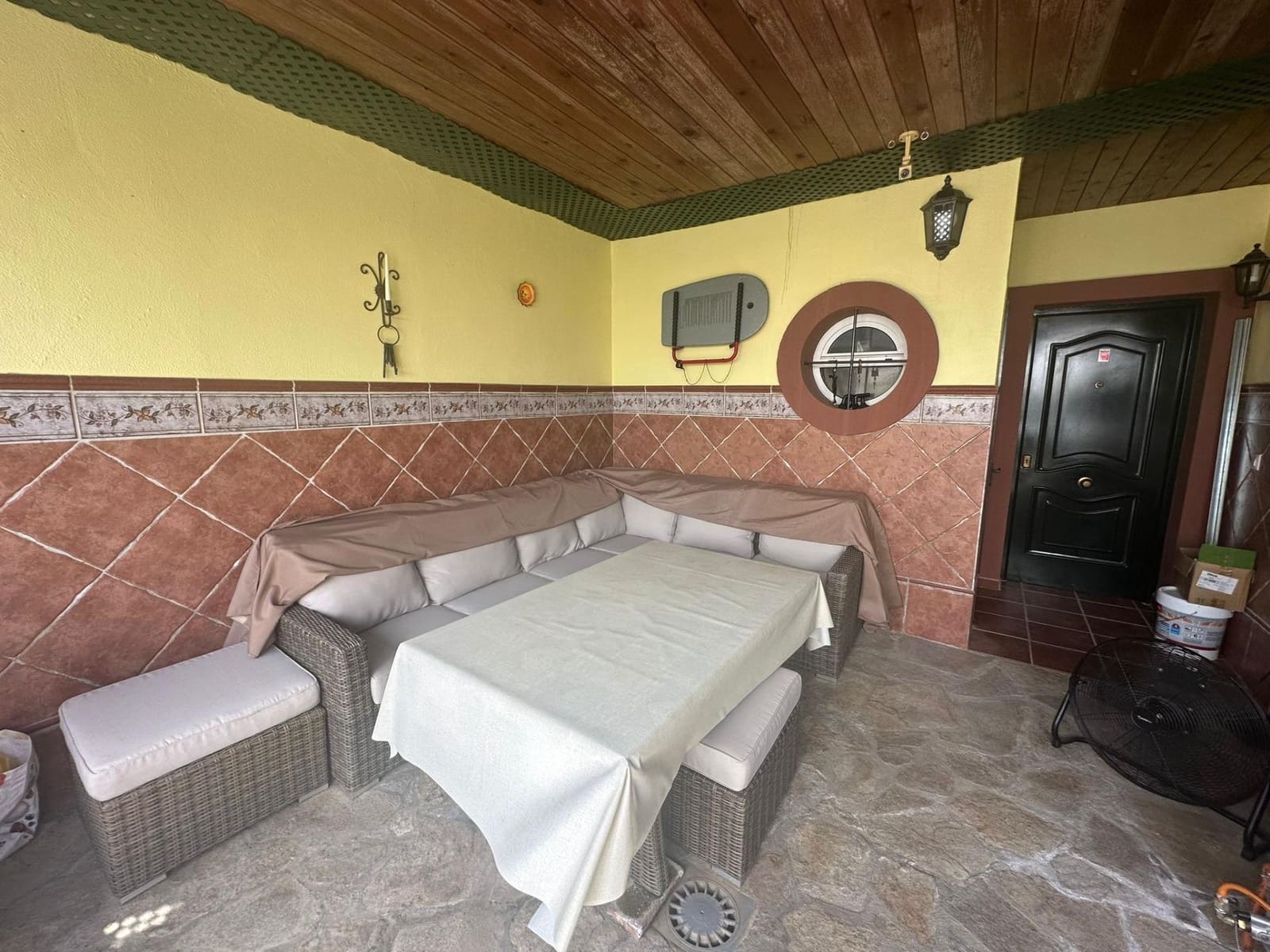 5 soveværelse Semi-Rækkehus til salg i Los Barrios - € 388.000 (Ref: 9106497)