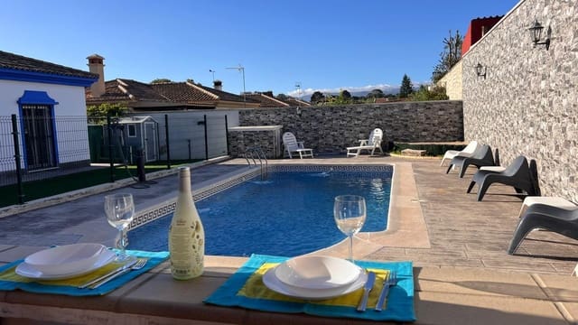 5 soveværelse Villa til salg i Los Barrios med swimmingpool garage - € 620.000 (Ref: 9114090)