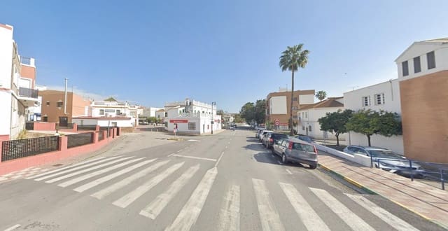 3 soveværelse Byhus til salg i Los Barrios med garage - € 165.000 (Ref: 9152106)