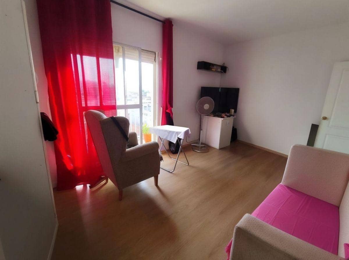 3 soveværelse Lejlighed til salg i La Linea de la Concepcion - € 95.000 (Ref: 9296883)