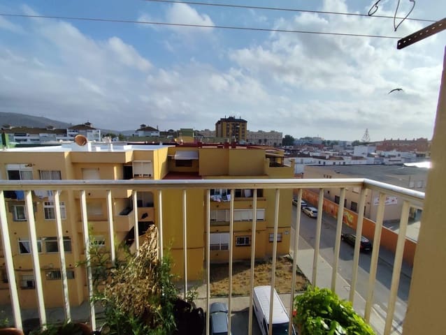 3 soveværelse Lejlighed til salg i La Línea de la Concepción - € 95.000 (Ref: 9296883)